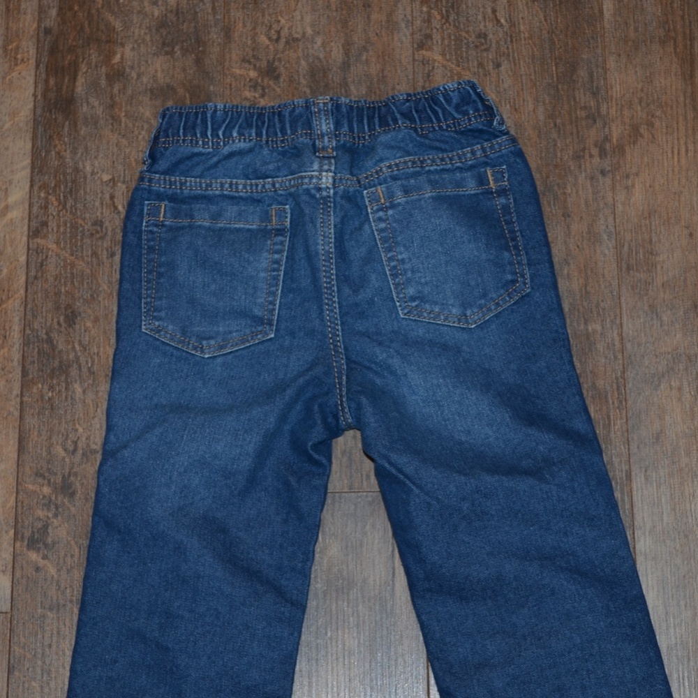 Old Navy Straight Legged Jean - Picture 5 of 7